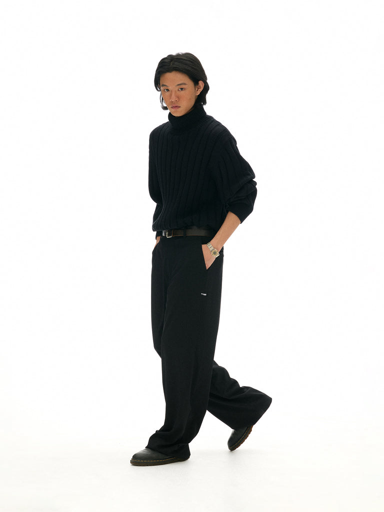 H5_BLK_SWEATER