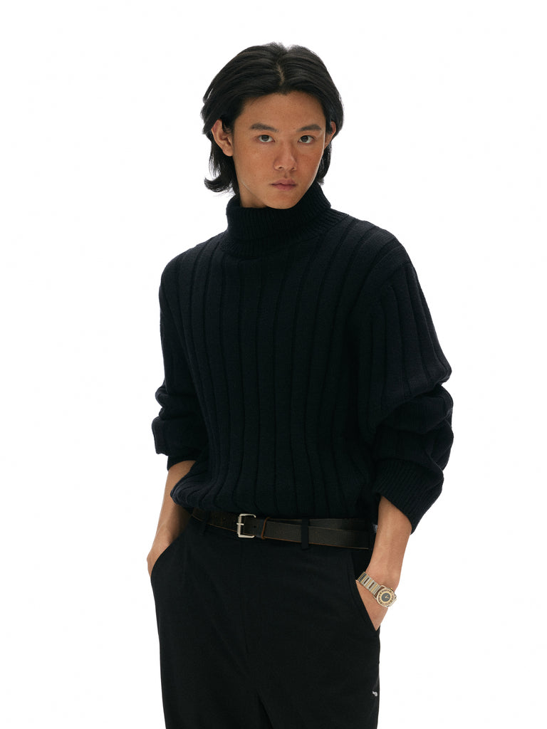 H5_BLK_SWEATER