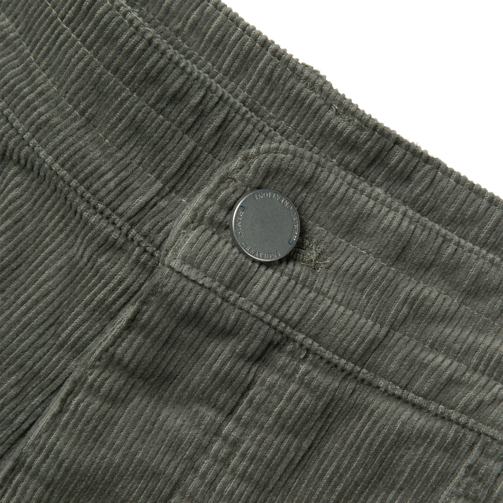 P4_GRY_CHINOS