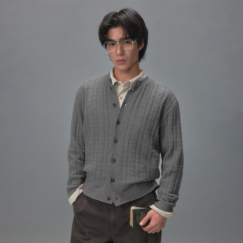Karasawa Autumn Letter Textured Solid Color Cardigan
