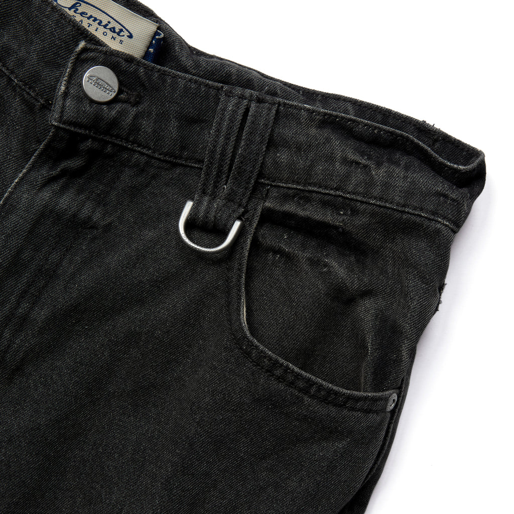 Brad Pitt’s Slim Straight Jeans