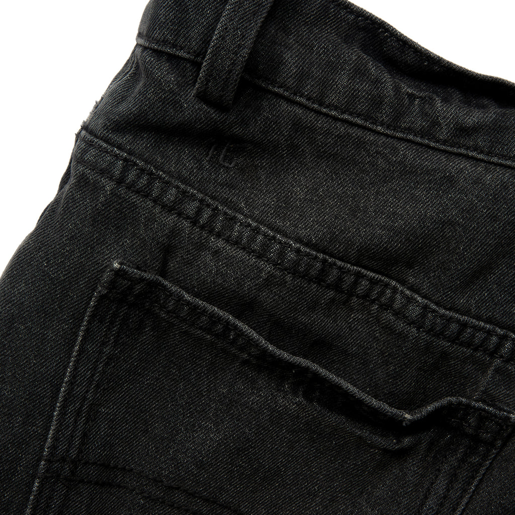 Brad Pitt’s Slim Straight Jeans