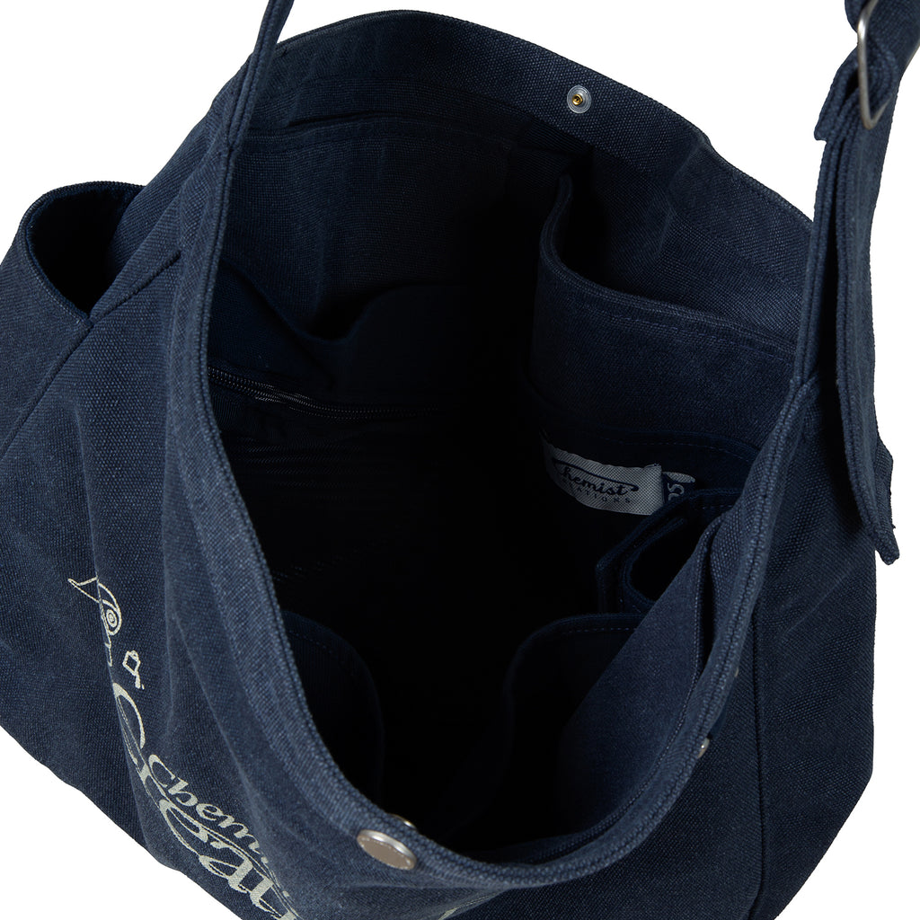 B5_NVY_SHOULDERBAG