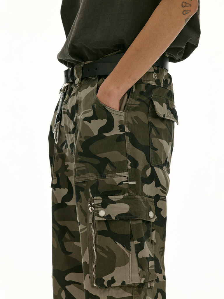 P6_GRN_WORKPANTS