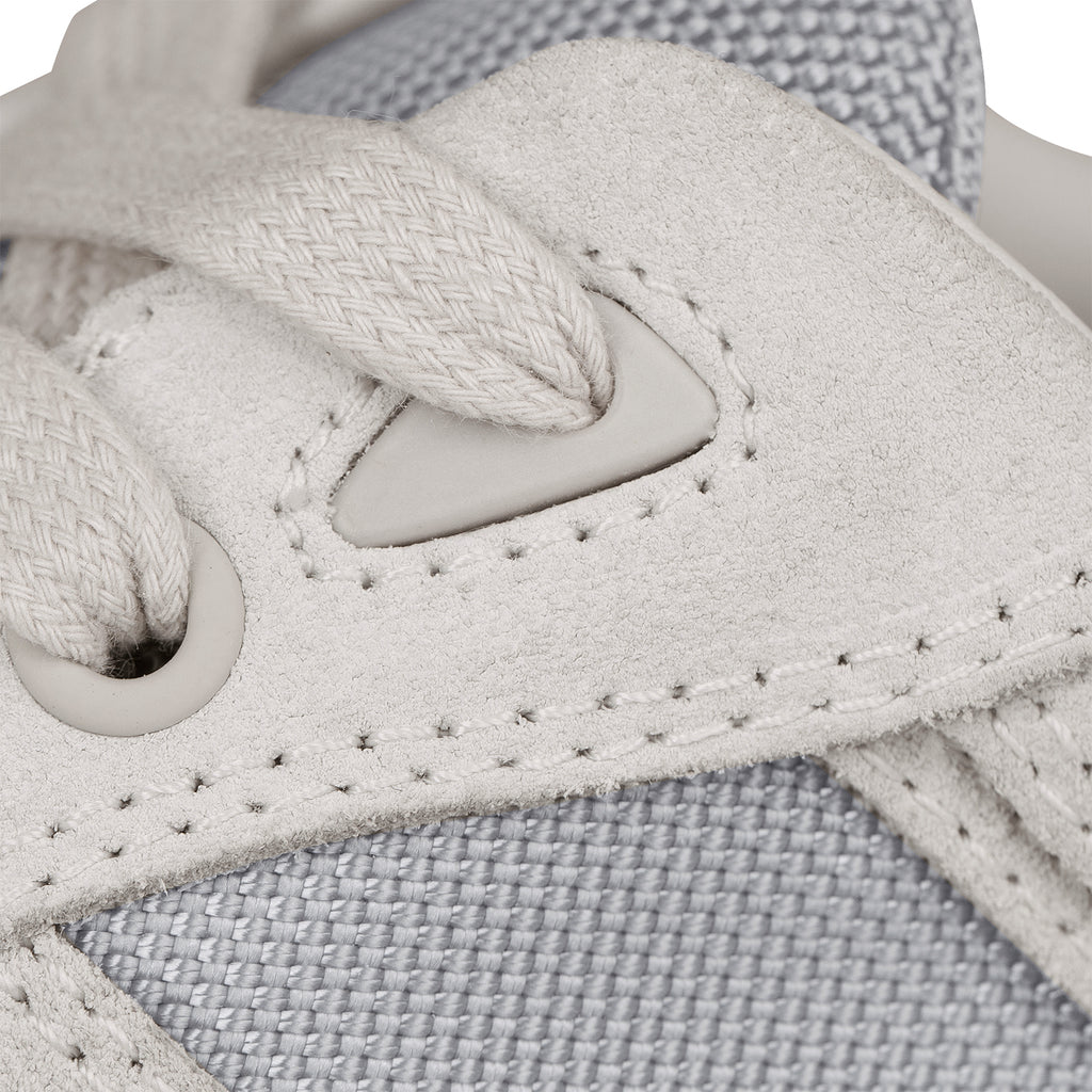 S1_GRY_TRAINERS