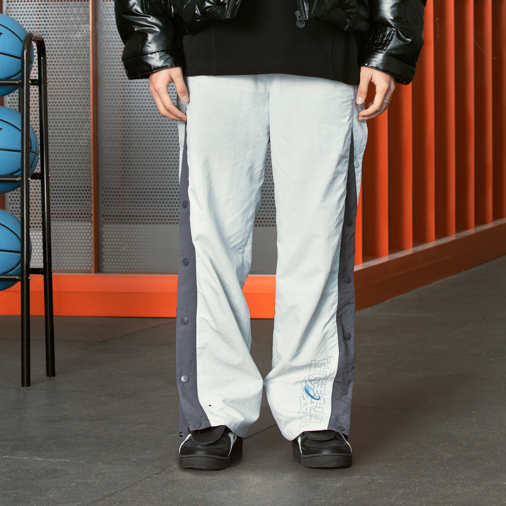 P_ASICS_X_CHEMIST_CREATIONS_GRY_TRACKPANTS