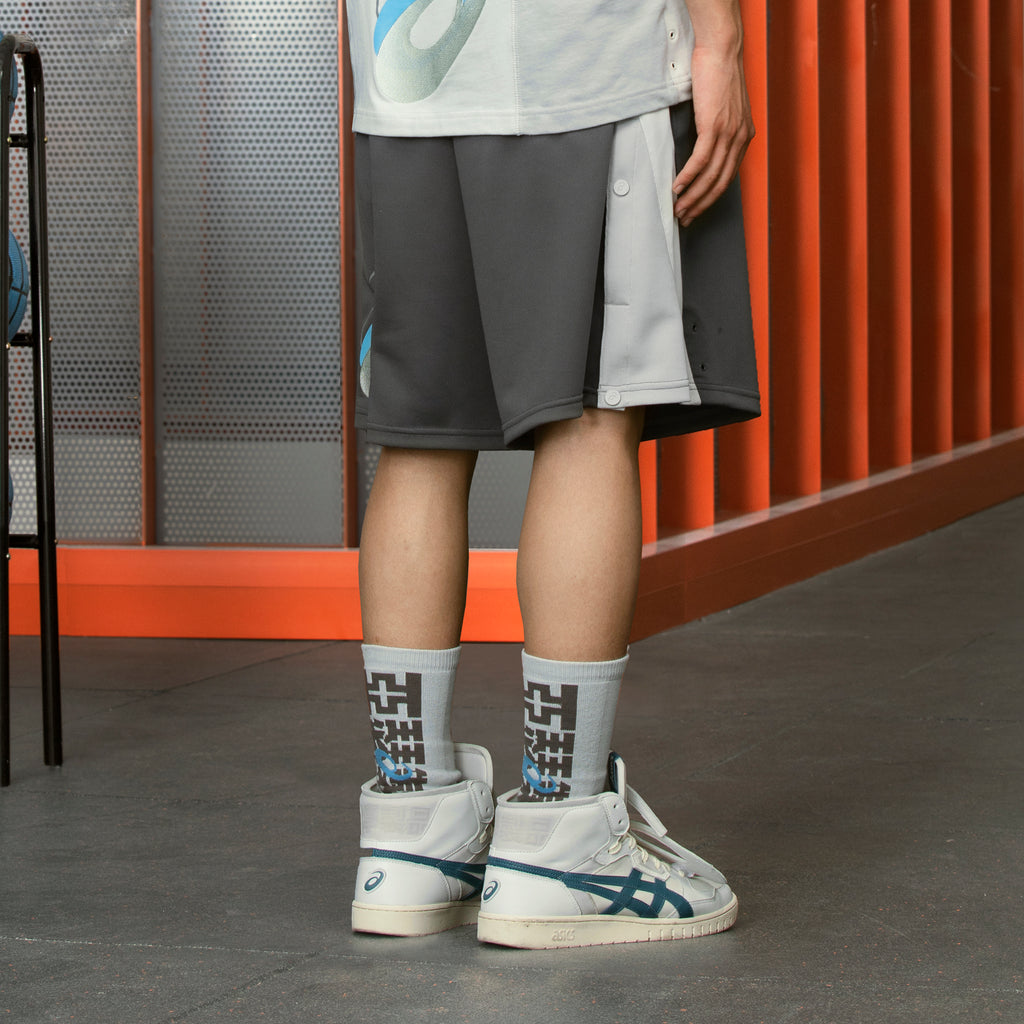 P_ASICS_X_CHEMIST_CREATIONS_DGY_SHORTS