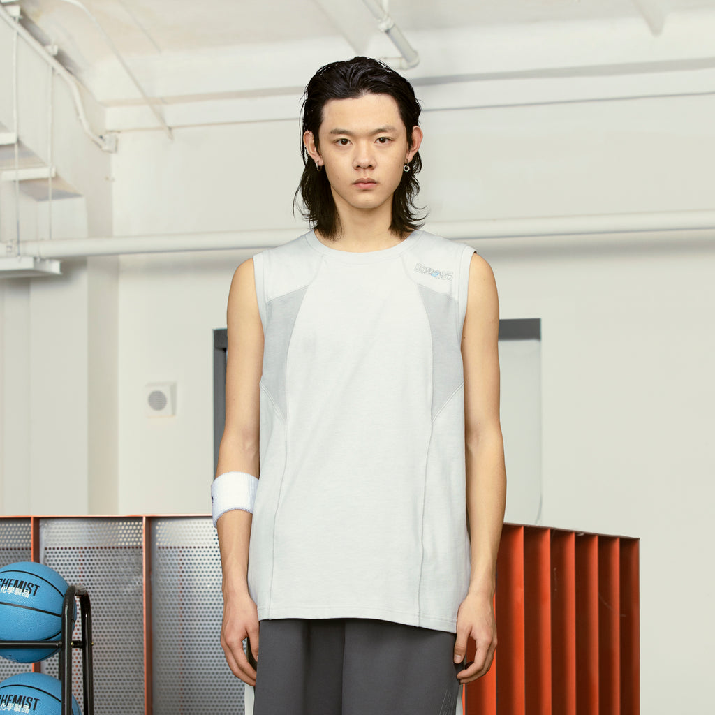 T_ASICS_X_CHEMIST_CREATIONS_GRY_VEST_290G